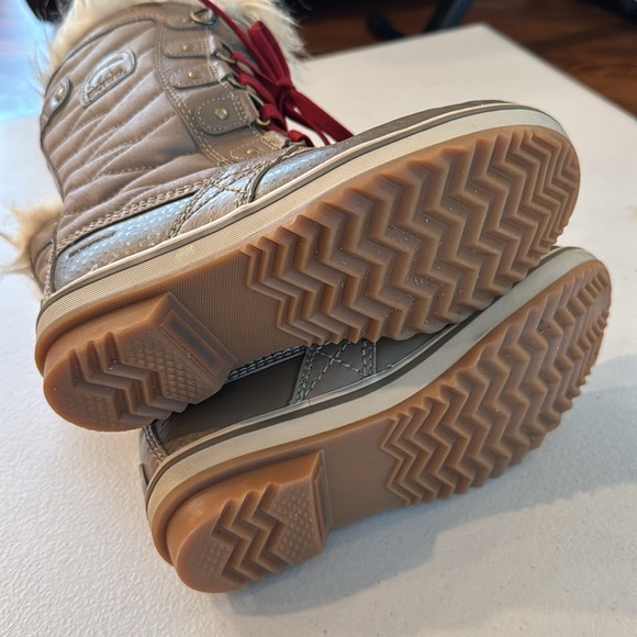 Sorel Kids Snow Boots Sz 2 - Barely Used - Picture 4 of 5